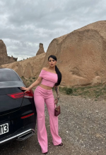 Madonna Yaka Bol Paça Pantolonlu Takım Pembe (Beden: L)