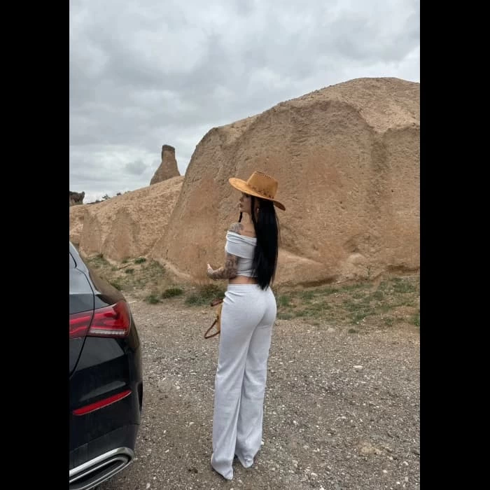 1233200_madonna-yaka-bol-paca-pantolonlu-takim-69491120-sw700sh700.png Madonna Yaka Bol Paça Pantolonlu Takım Gri (Beden: L) - Görsel 5
