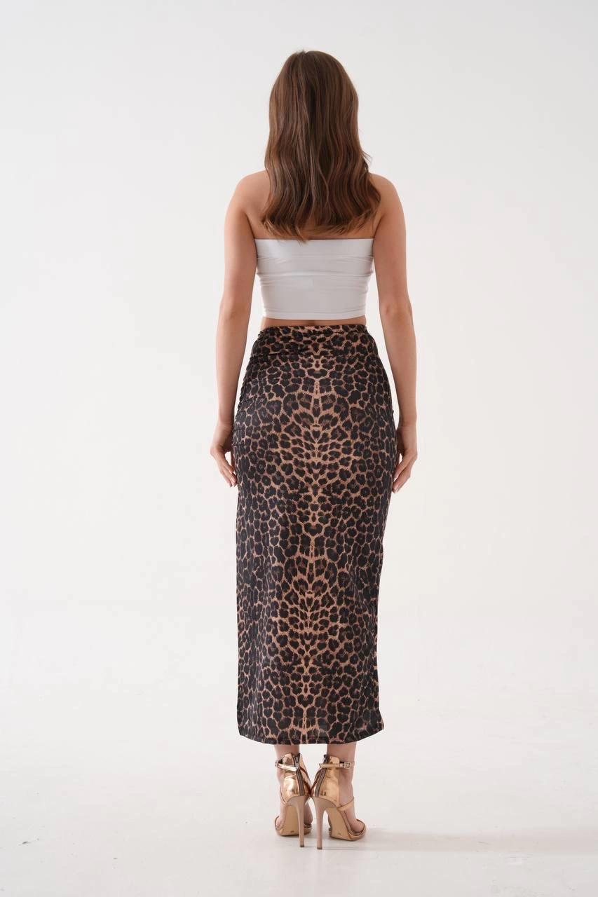 1233651_uzun-yirtmacli-ince-kumas-etek-leopar-97759912-sw853sh1280.png Uzun Yırtmaçlı İnce Kumaş Etek Leopar Siyah (Beden: S) - Görsel 6