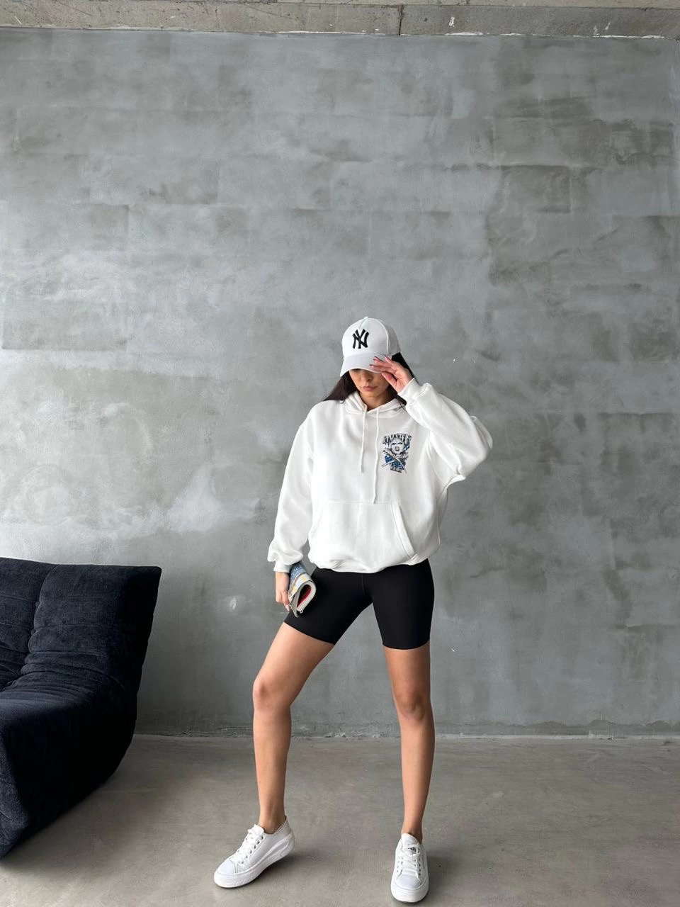 1233748_6855b05072bfc-92216384-sw960sh1280.png 3 İplik Şardonlu Oversize Kafa Baskılı Sweat Beyaz (Beden: M) - Görsel 4