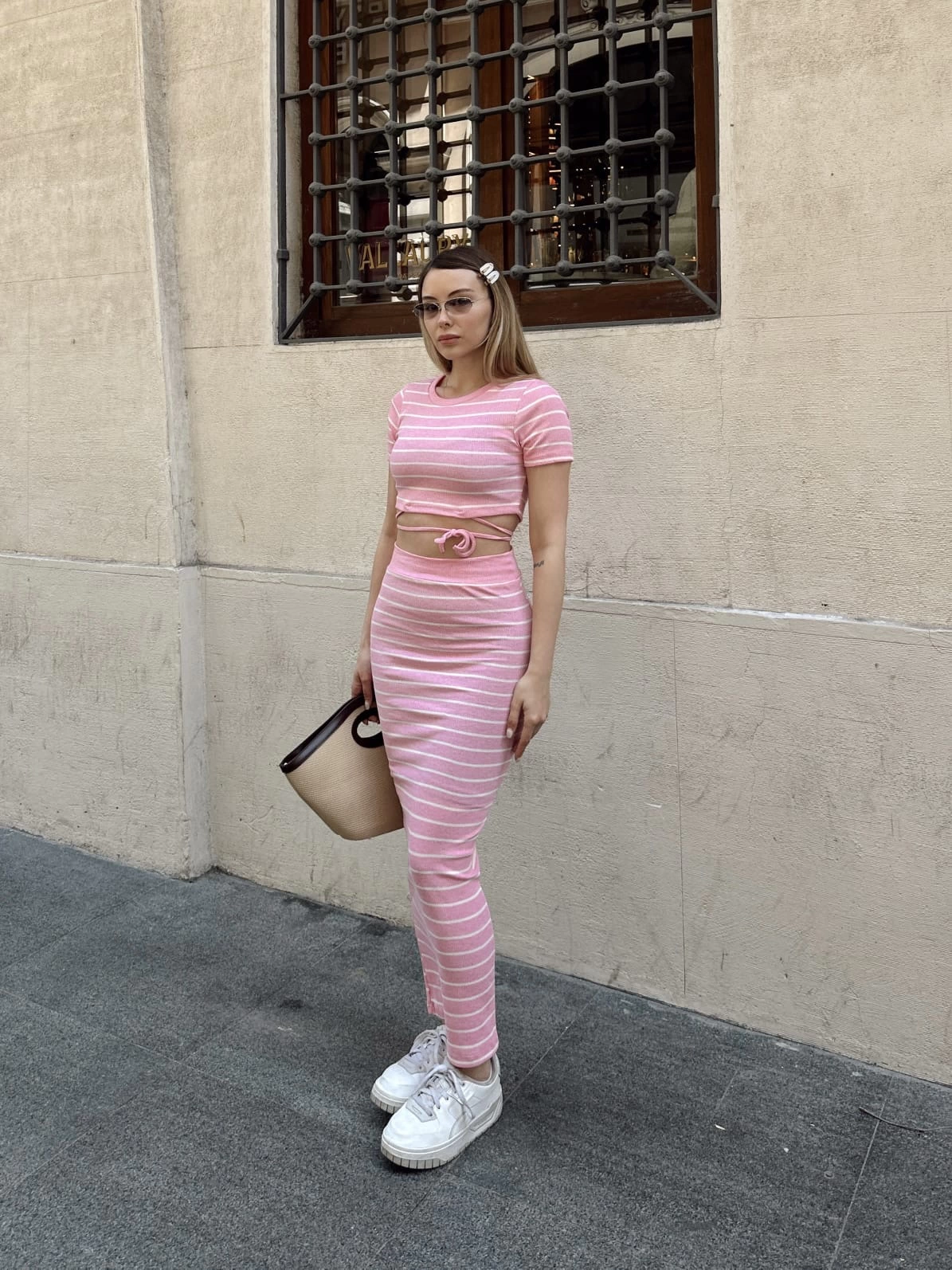 1233784_cizgili-etekli-takim-pembe-s3609-12069399-sw1195sh1594.png Çizgili Etekli Takım Pembe S3609 (Beden: M) - Görsel 6