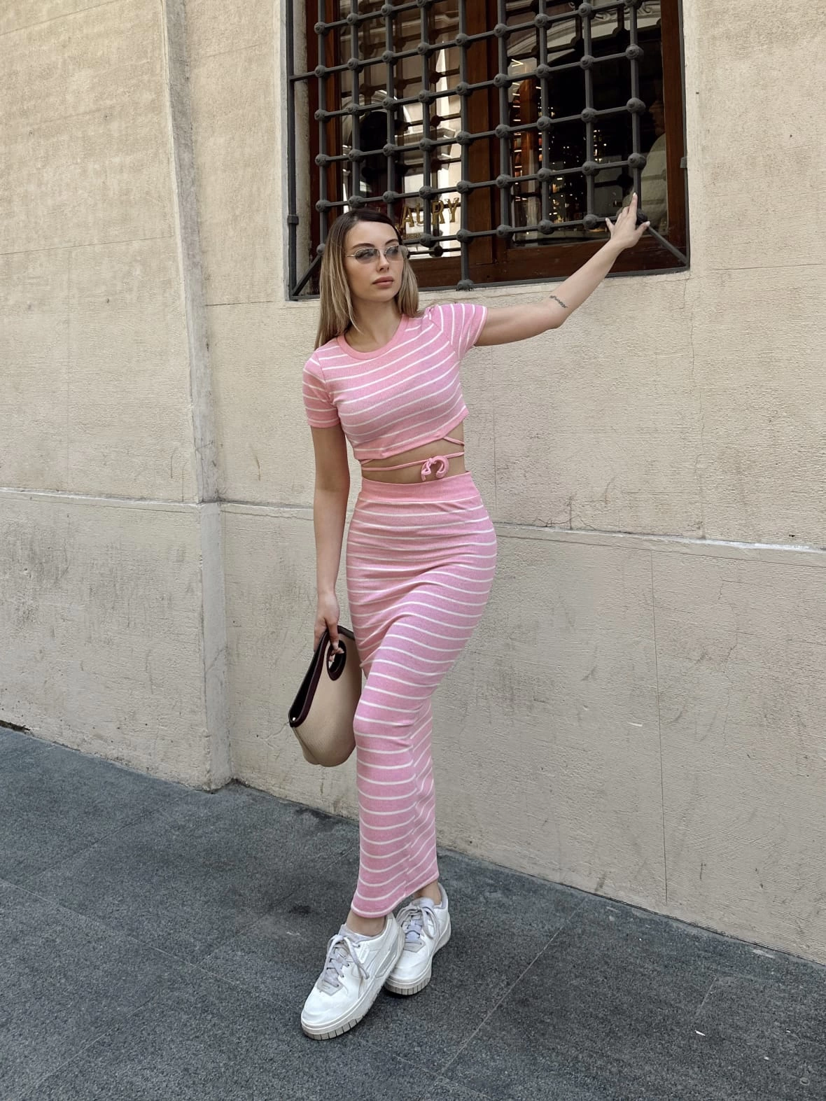 1233784_cizgili-etekli-takim-pembe-s3609-40103051-sw1180sh1573.png Çizgili Etekli Takım Pembe S3609 (Beden: M) - Görsel 7