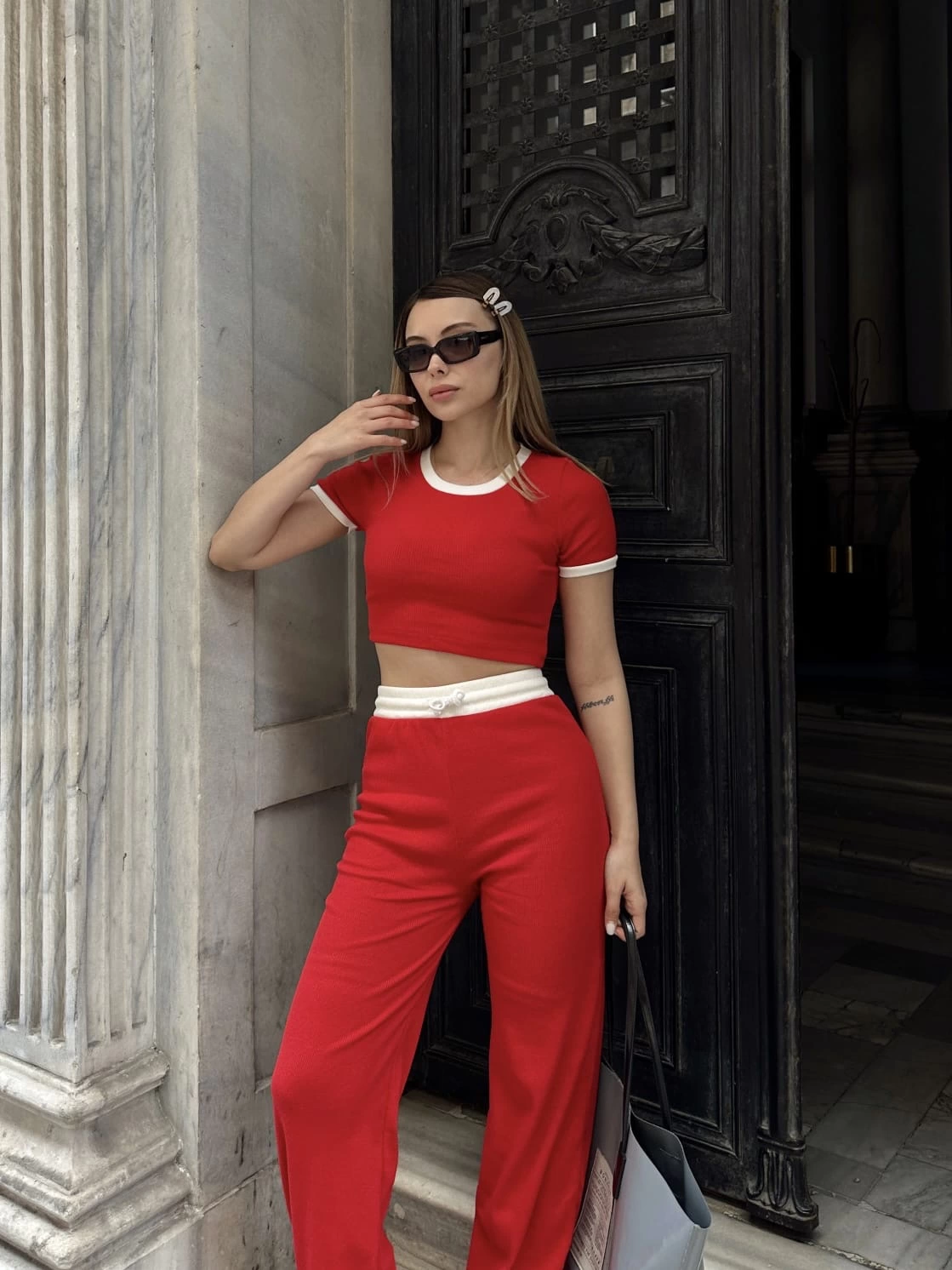 1233944_crop-pantolon-biyeli-takim-kirmizi-70259544-sw1119sh1492.png Crop Pantolon Biyeli Takım Kırmızı (Beden: S) - Görsel 3