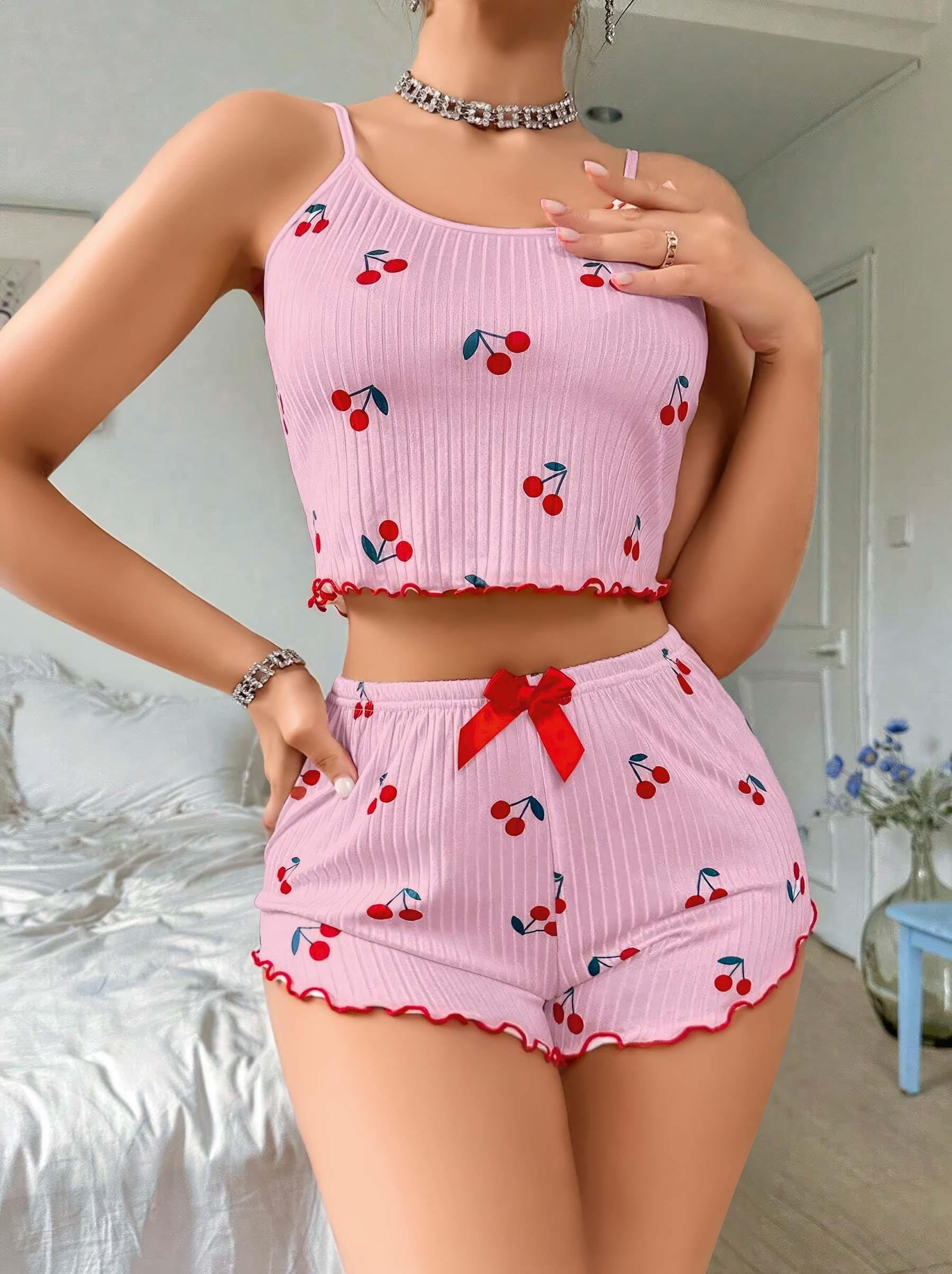 Kadin-Pembe-Kiraz-Desenli-Askili-Sortlu-b896.jpg Kadın Pembe Kiraz Desenli Askılı Şortlu Pijama Takım 5044 - Görsel 1