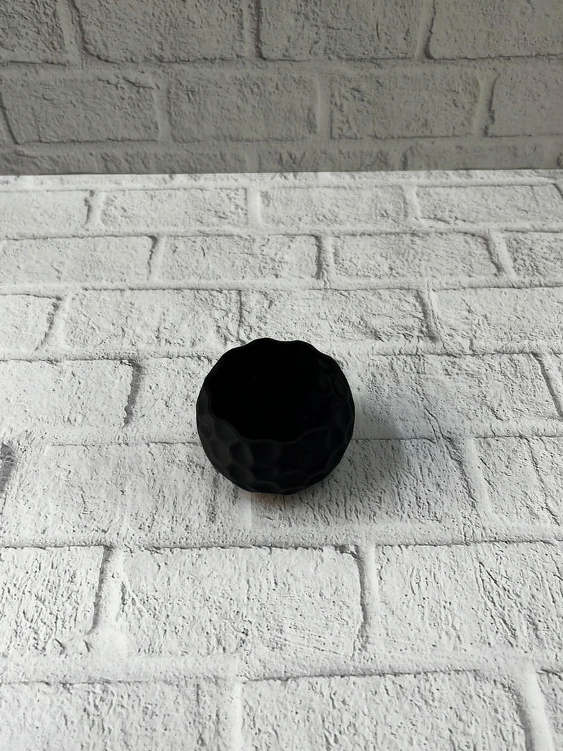 1246881_WhatsApp-Image-2025-12-11-at-11.38.35-1.jpeg 5 cm Küçük Siyah Saksı Minimal Tasarım Sukulent ve Kaktüs Saksısı - Görsel 4