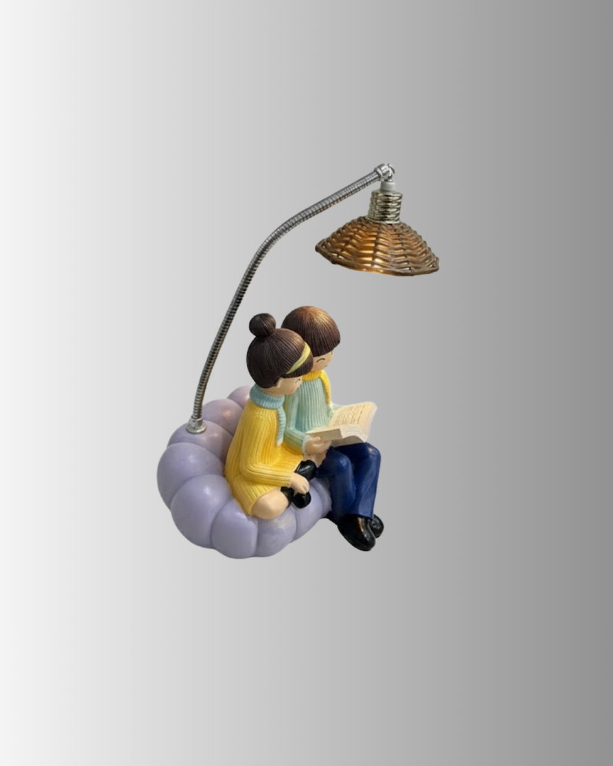 1247287_10-79.png Romantik Çift Figürlü Okuyan Çift Masa Lambası Dekoratif LED Aydınlatma - Görsel 5