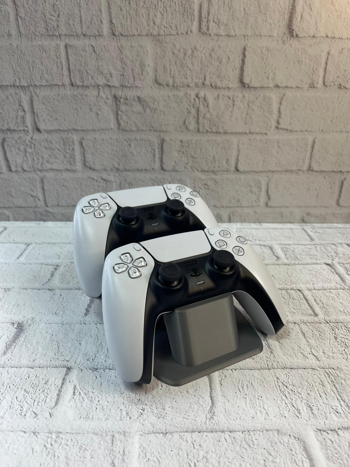 WhatsApp-Image-2025-12-20-at-10.34.38-2.jpeg Antrasit İkili Gamepad Tutucu 7x18 cm Masa ve Raf Düzeni - Görsel 5