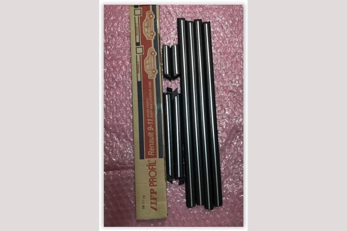 1809930_210738_627785337.jpg KAPI ÇEVRE BANDI ÇITASI .TK BF R9 YM GÜMÜŞ NİKALAJ - Görsel 1
